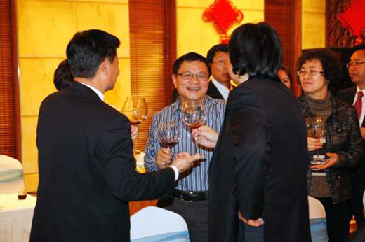 民生金融租赁举办增资扩股成功的庆祝酒会　